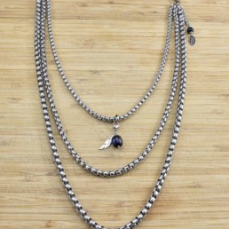 Proud Pearls new collection Black pearls walletchains