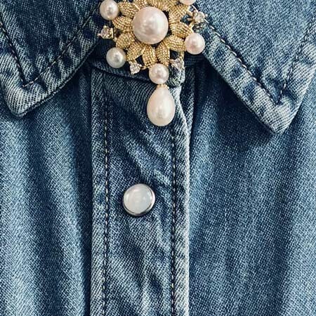 Proud Pearls Brooches Crystals & Pearls