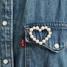 Proud Pearls Brooches Crystals & Pearls