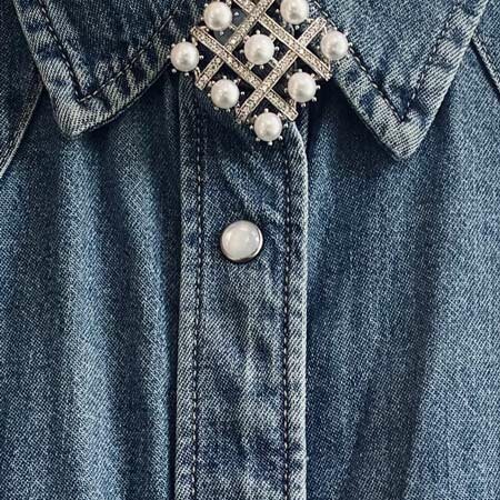 Proud Pearls Brooches Crystals & Pearls